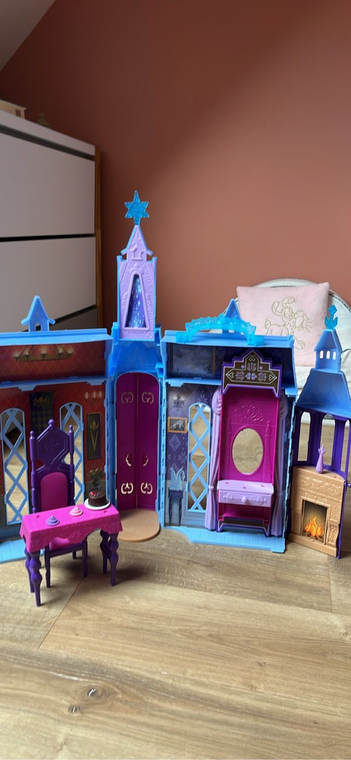 Château Reine des neiges Disney - photo numéro 2