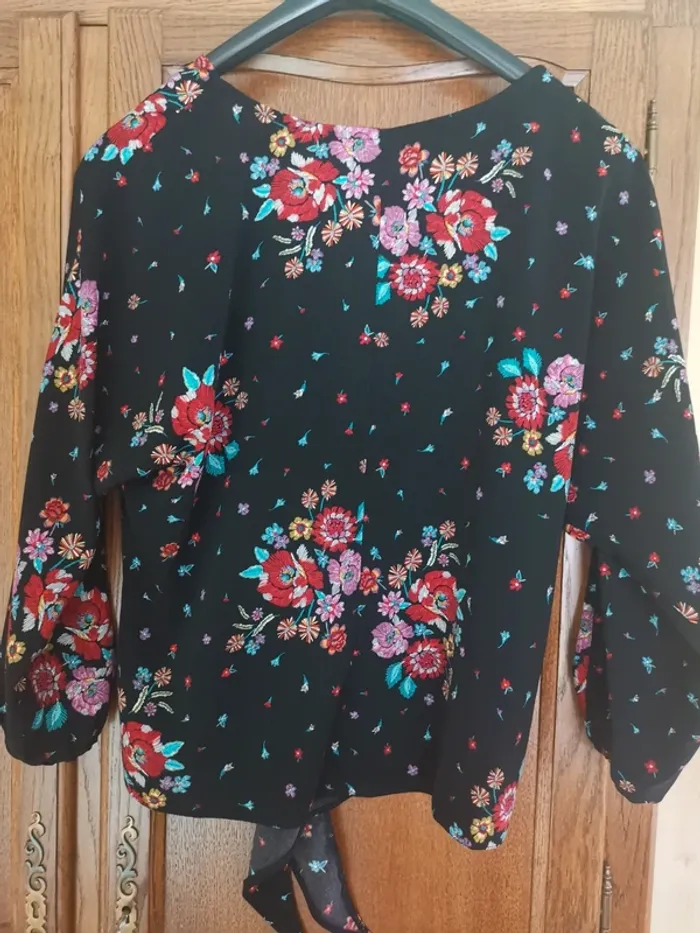 Blouse Cache-cache taille 38 - photo numéro 3