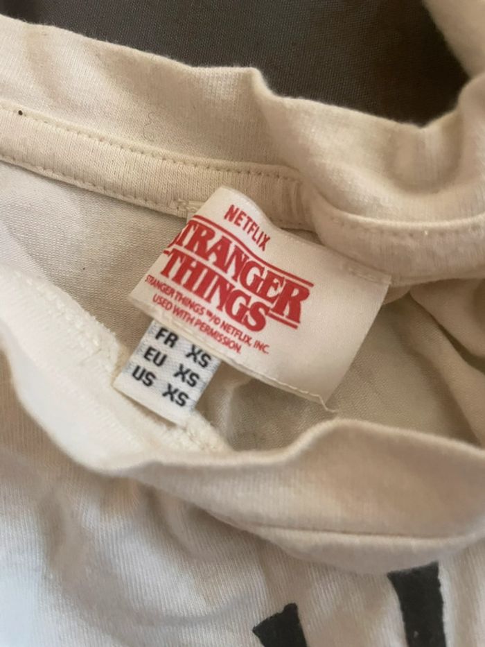 T-shirt Stranger Things Hellfire Club – Édition Fan Iconique - photo numéro 3