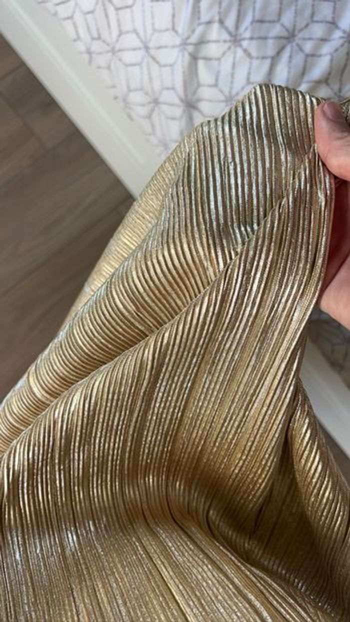 Robe dorée dos nu Naf naf - photo numéro 6