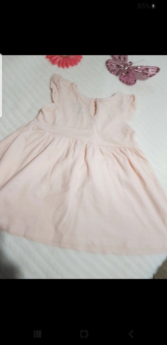 Robe bébé taille 3 mois - photo numéro 3