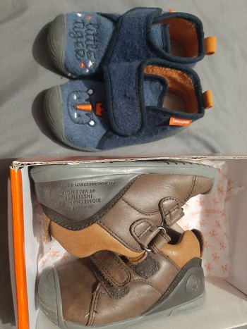 Lot chaussures + chaussons biomecanics pointure 22