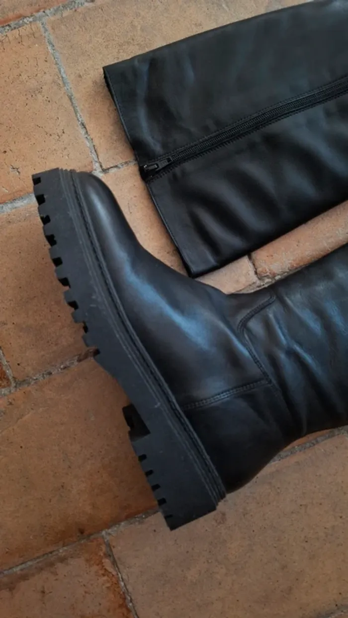 Bottes cavalières noires – neuves avec étiquette - LA tendance de cette saison - photo numéro 2
