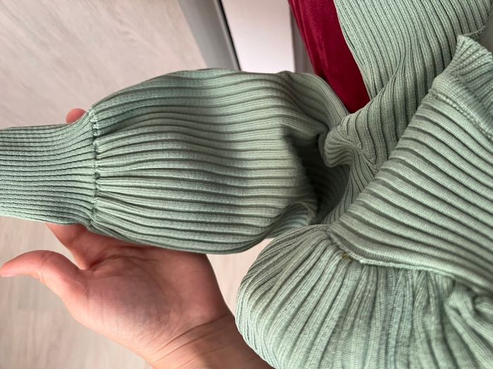 pull bouffant S - photo numéro 4