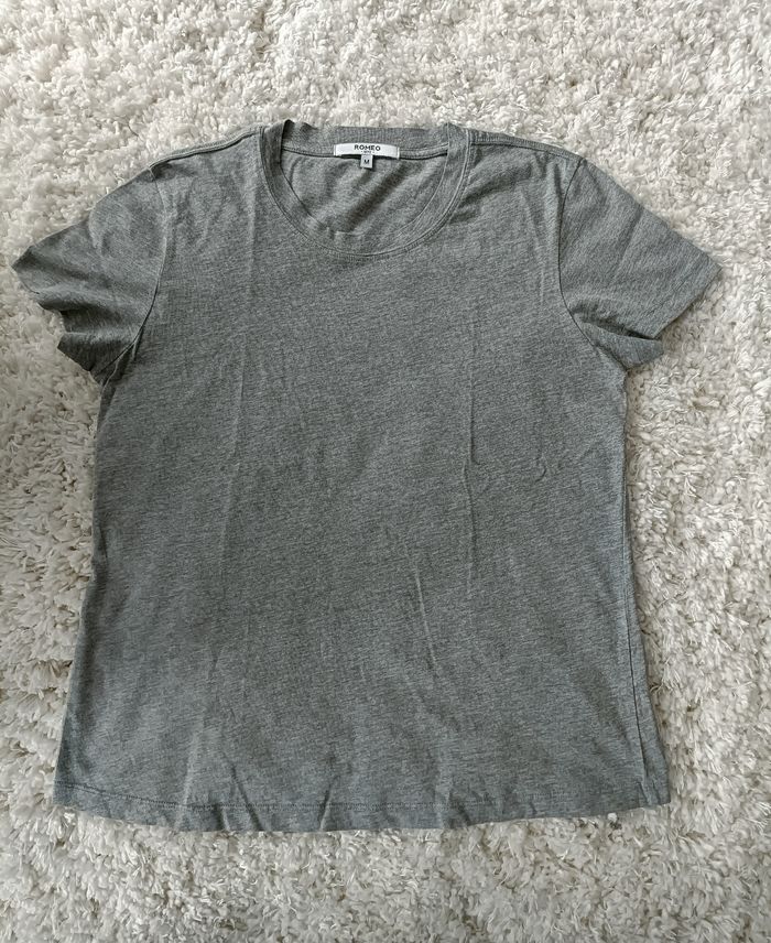 T-shirt romeo en taille M