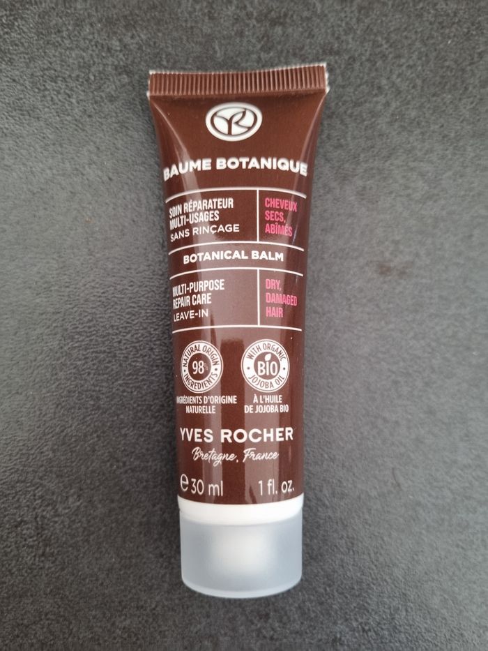 Soin réparateur cheveux Yves rocher neuf