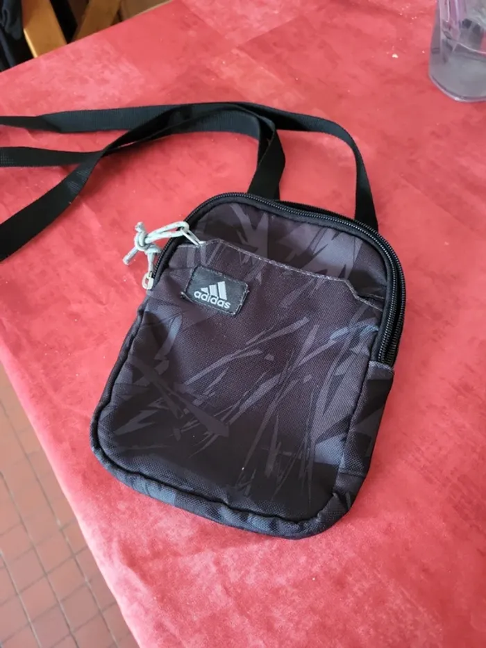 Pochette adidas