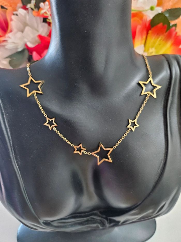 Collier avec étoiles en acier inoxydable - photo numéro 2
