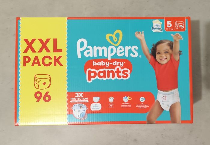 Couches Pampers baby-dry pants