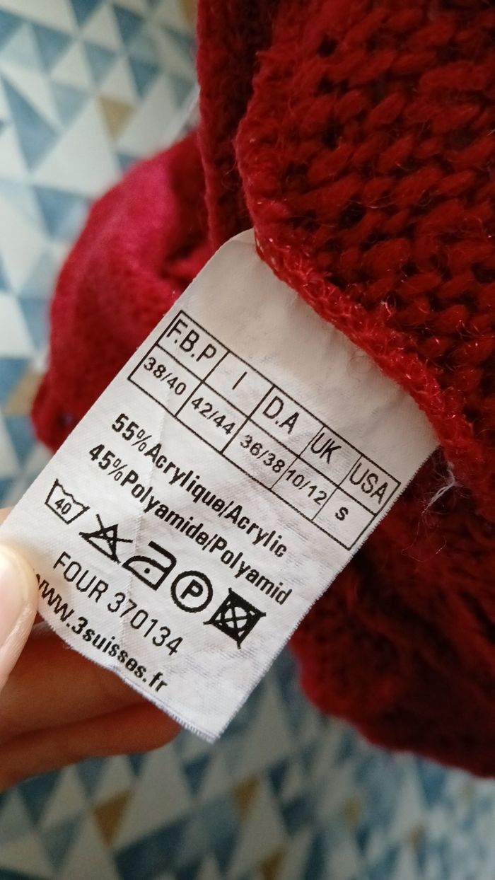 Gilet rouge 3 suisses - photo numéro 9