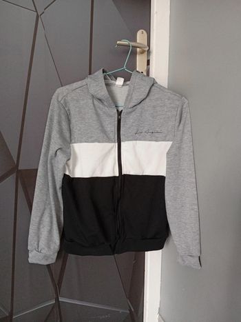 Veste à capuche