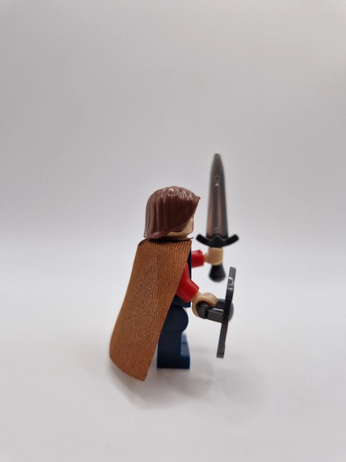 Figurine type lego Boromir seigneur des anneaux / hobbit - photo numéro 4
