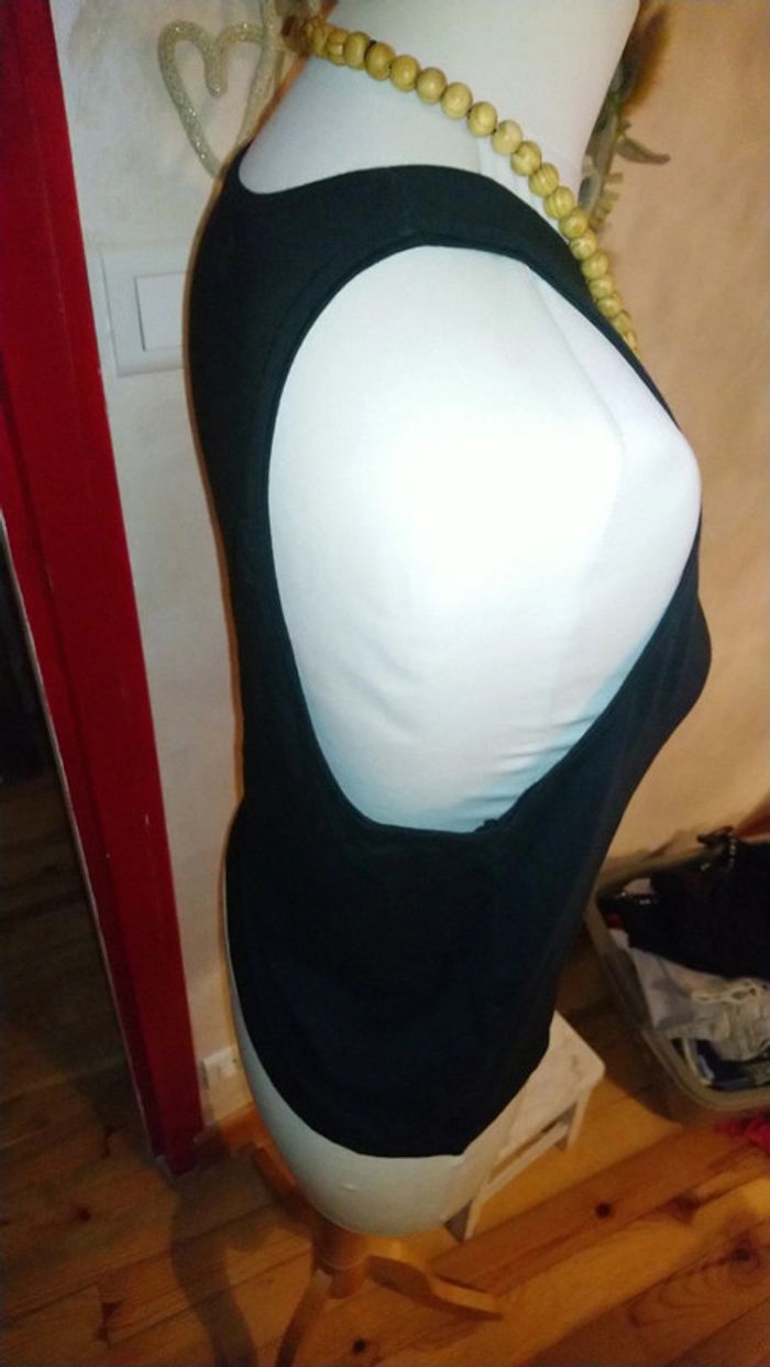 Débardeur Cache Cache taille XL soit 42 neuf jamais porté - photo numéro 4