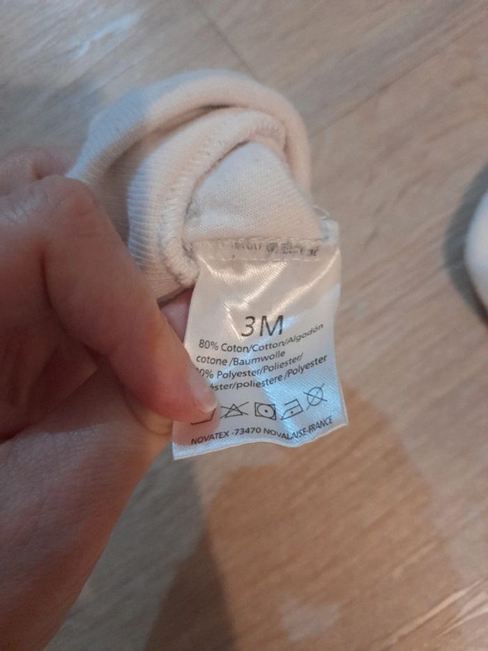 Chaussons velours 3 mois - photo numéro 3