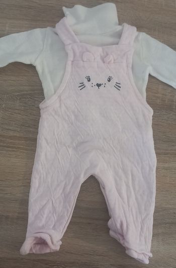 Ensemble fille taille 1 mois