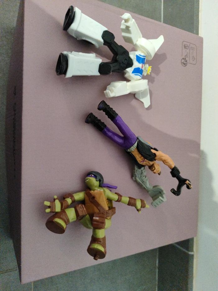 Figurines X3 - photo numéro 3