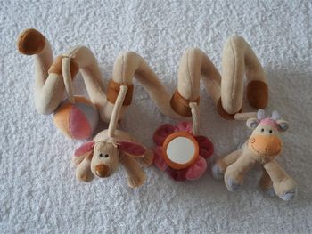 Spirale d'activités en velours beige/rose/orange/bleue pour bébé