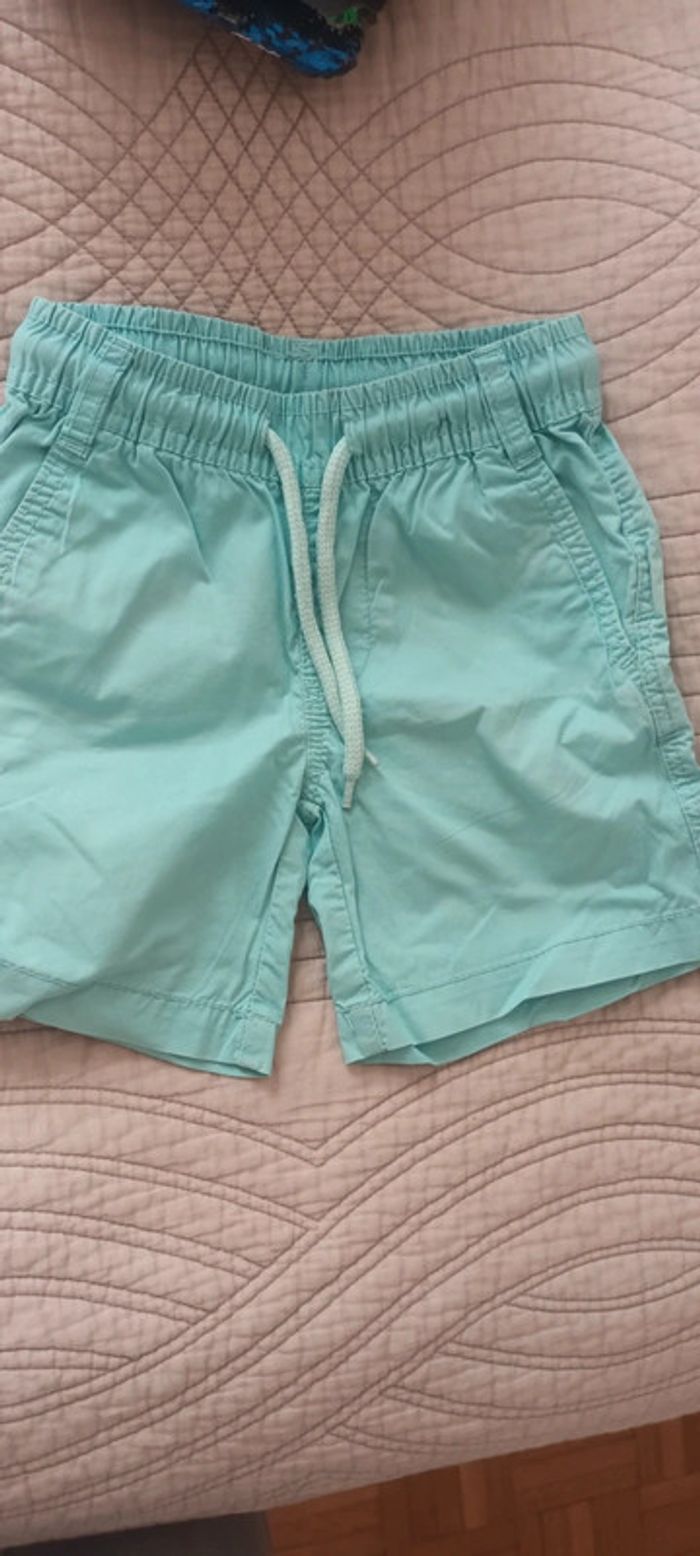 Lot tee shirt et short 4-5 ans - photo numéro 2