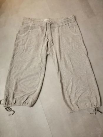 Pantacourt gris Taille S Logg