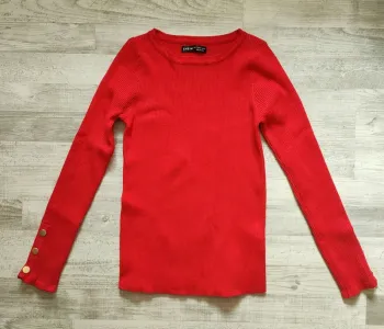Petit haut manches longues rouge neuf