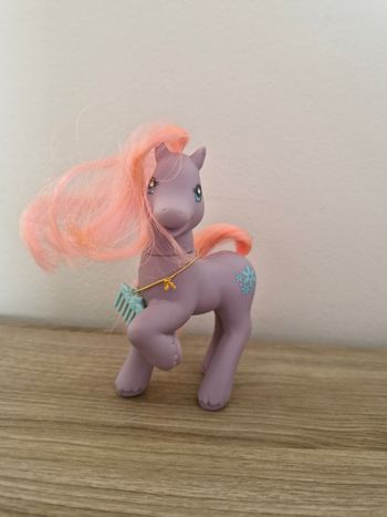 Mon  petit poney génération 2 secret surprise petal blossom