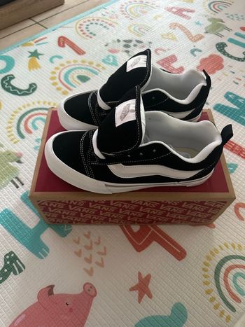 Vans Knu Skool neuves taille 36,5