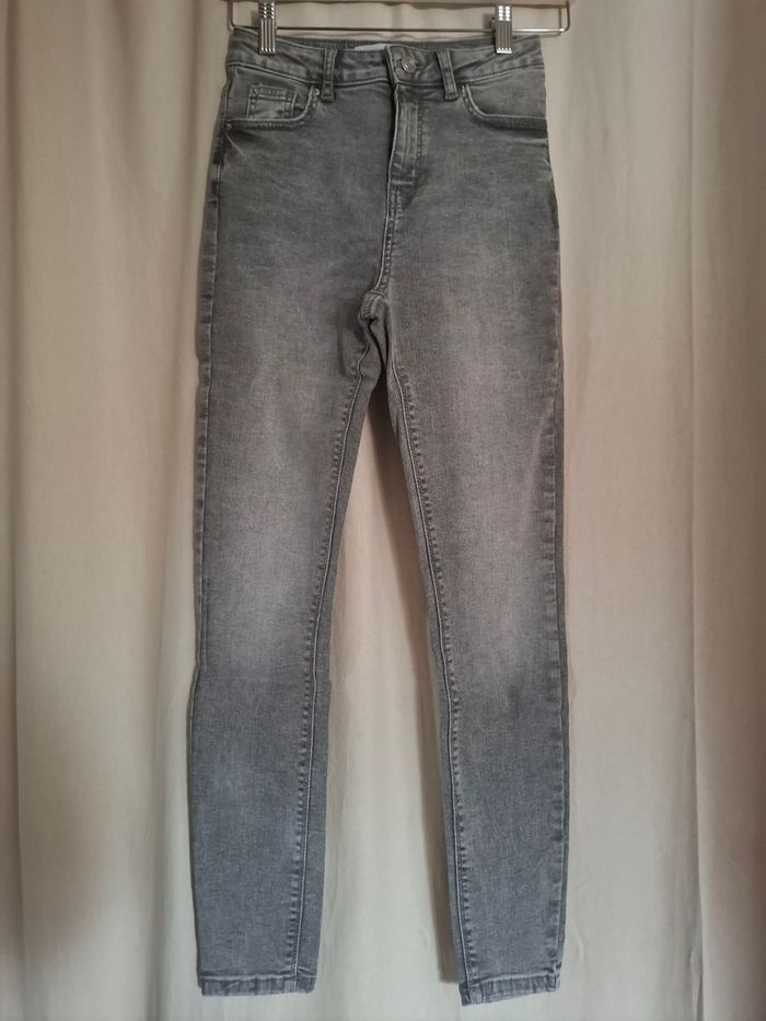 Pantalon jeans primark neuf - photo numéro 1