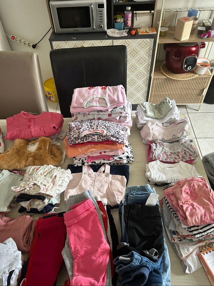 Lot vêtement fille 6 mois - photo numéro 3