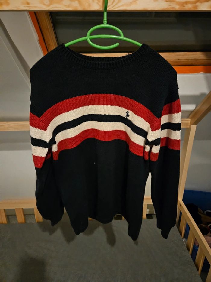 Pull ras de cou