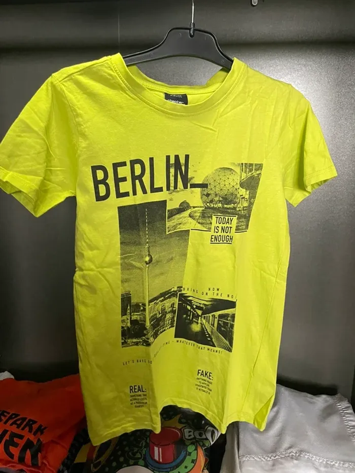 Teeshirt vert 10 ans