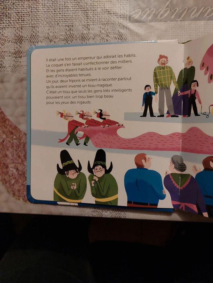 Livre neuf Les habits neufs de l'empereur - photo numéro 3