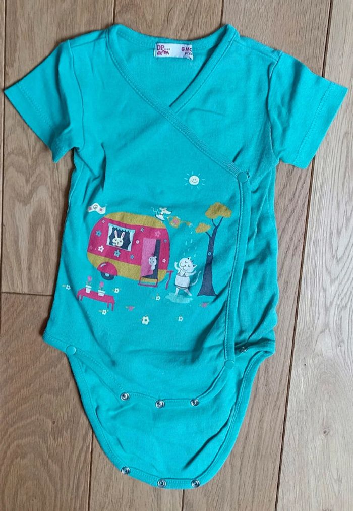 Lot de 4 bodies 6 mois - photo numéro 2