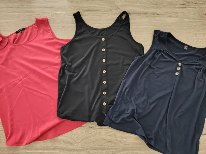 Lot 3 débardeurs femme T40
