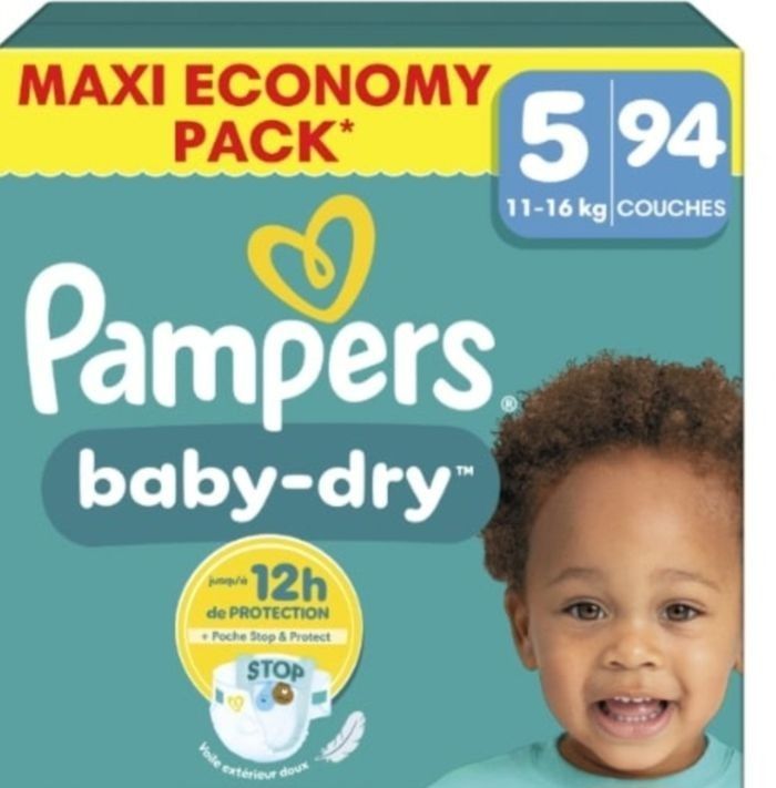 Gros carton couches pampers baby dry taille 5