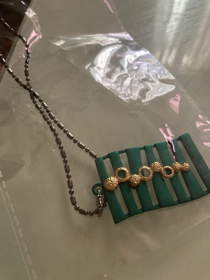 Collier vert - photo numéro 4