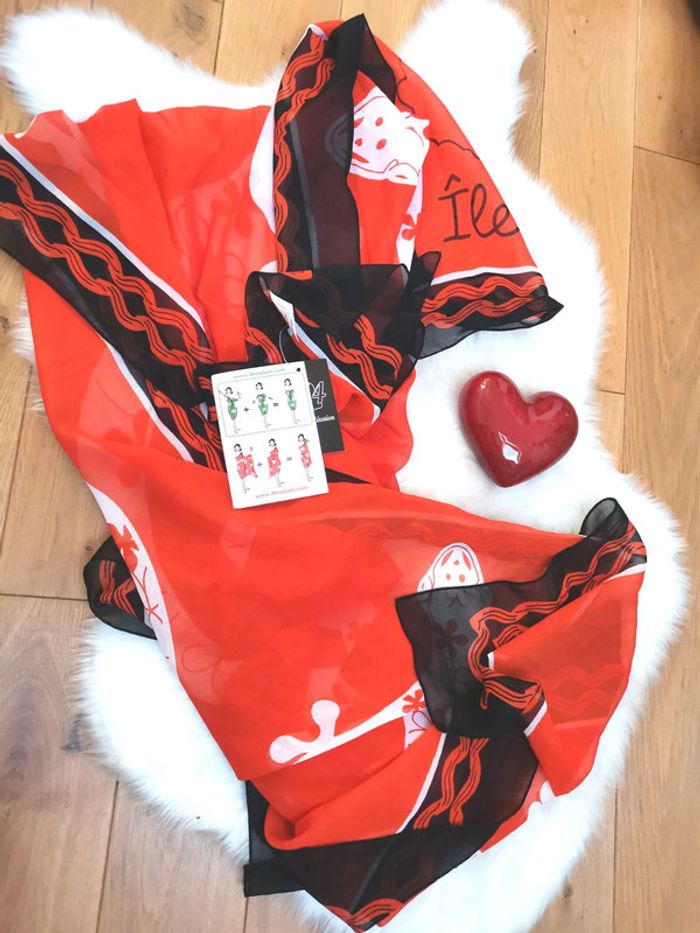Paréo / Robe de plage neuf avec étiquette