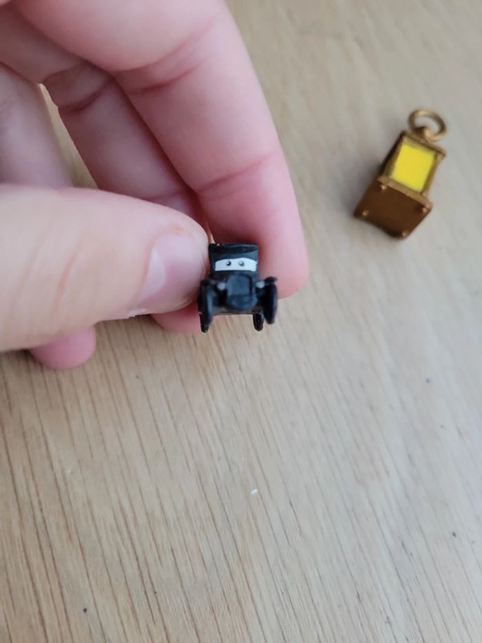 Lot Jouet disney lampe de la reine des neiges et voiture cars miniature - photo numéro 2