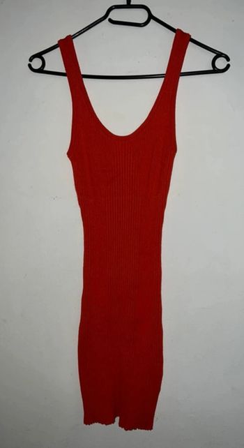 Robe moulante au dessus des genoux taille 32