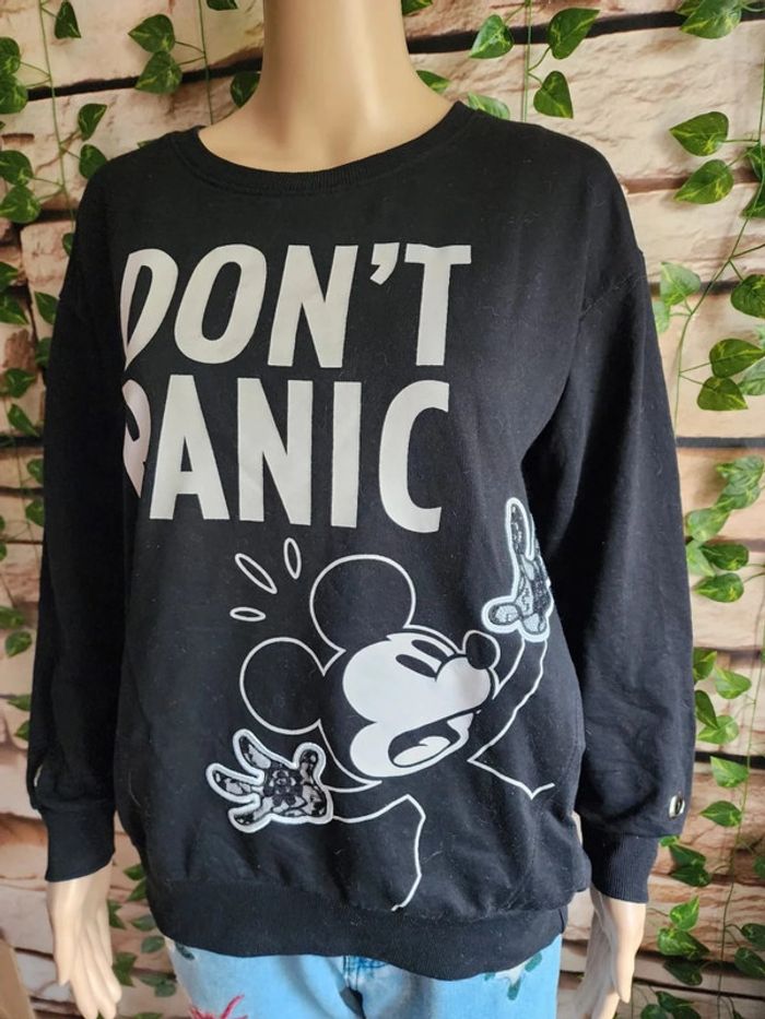 🌸Sweat noir Mickey Don’t Panic Disney Taille 36🌸 - photo numéro 2