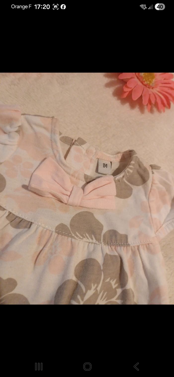 Robe bébé taille 1 mois - photo numéro 2