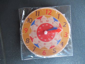 Horloge / pendule éducative pour apprendre l'heure en bois neuve