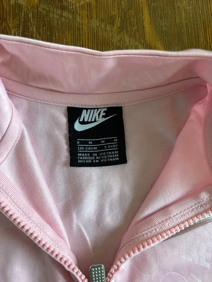 Magnifique veste nike authentique - photo numéro 3