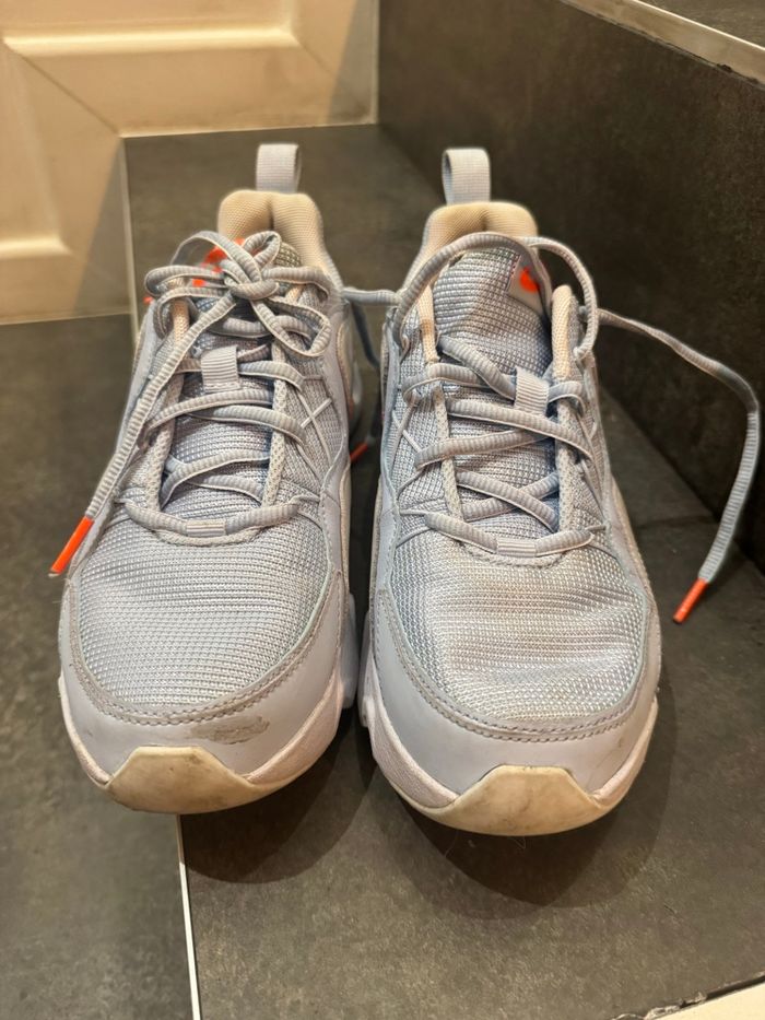 Baskets Nike pointure 39 -30€ - photo numéro 2