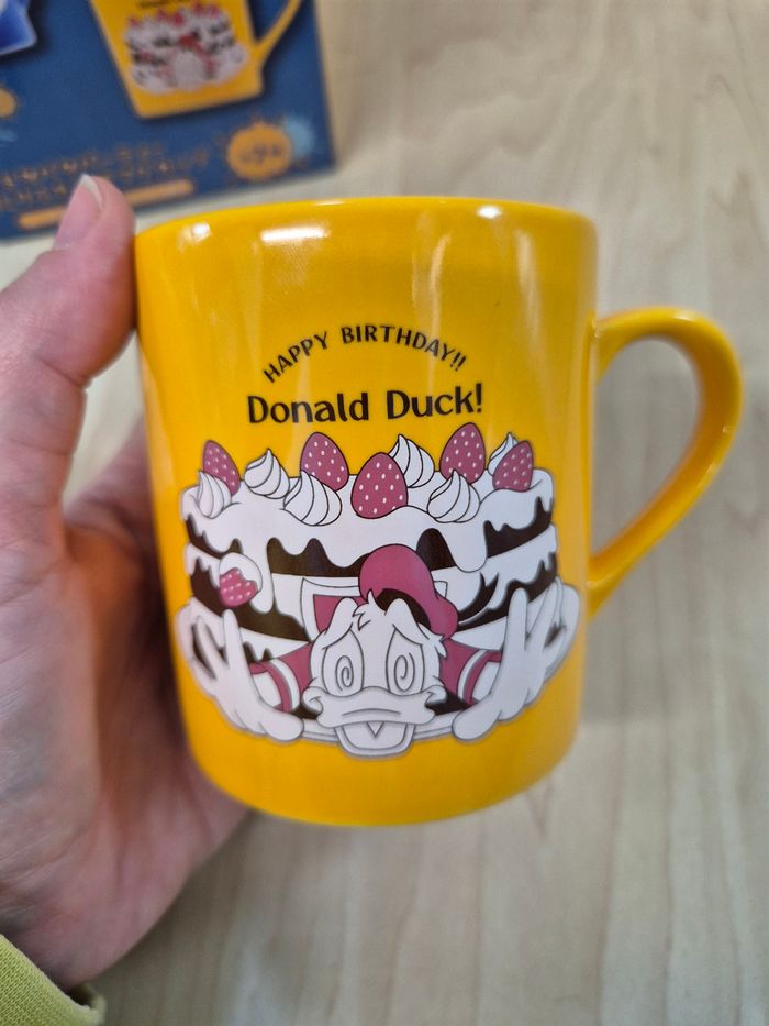Tasse Disney "Happy Birthday Donald Duck" ver. Jaune - photo numéro 6