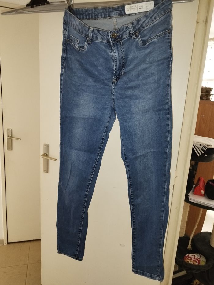 2 jeans voir description - photo numéro 5