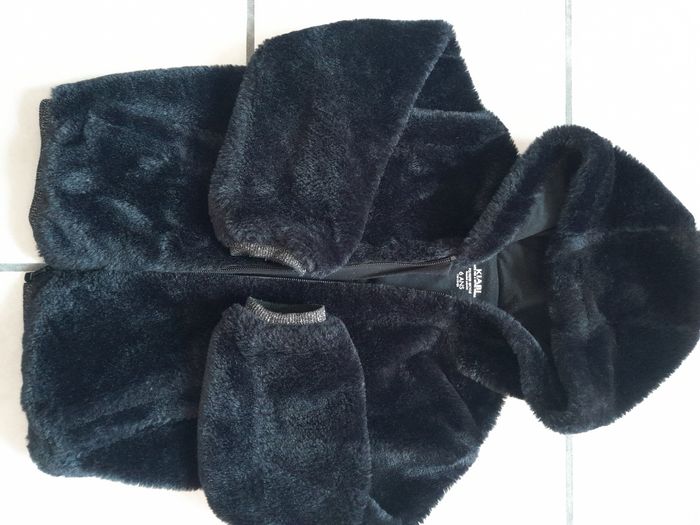 Lot vêtements fille 6 ans - photo numéro 10