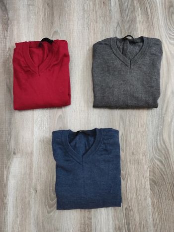 Lot 3 pulls Calvin Klein