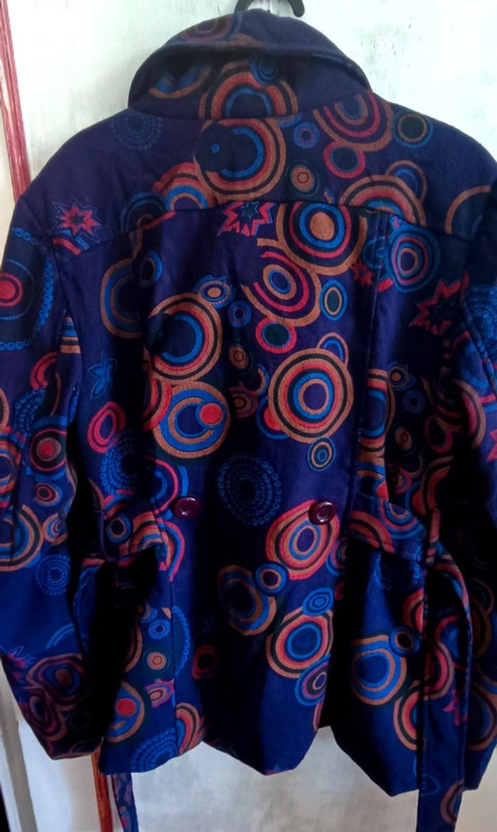Veste mi longue avec ceinture. Taille 40. - photo numéro 4