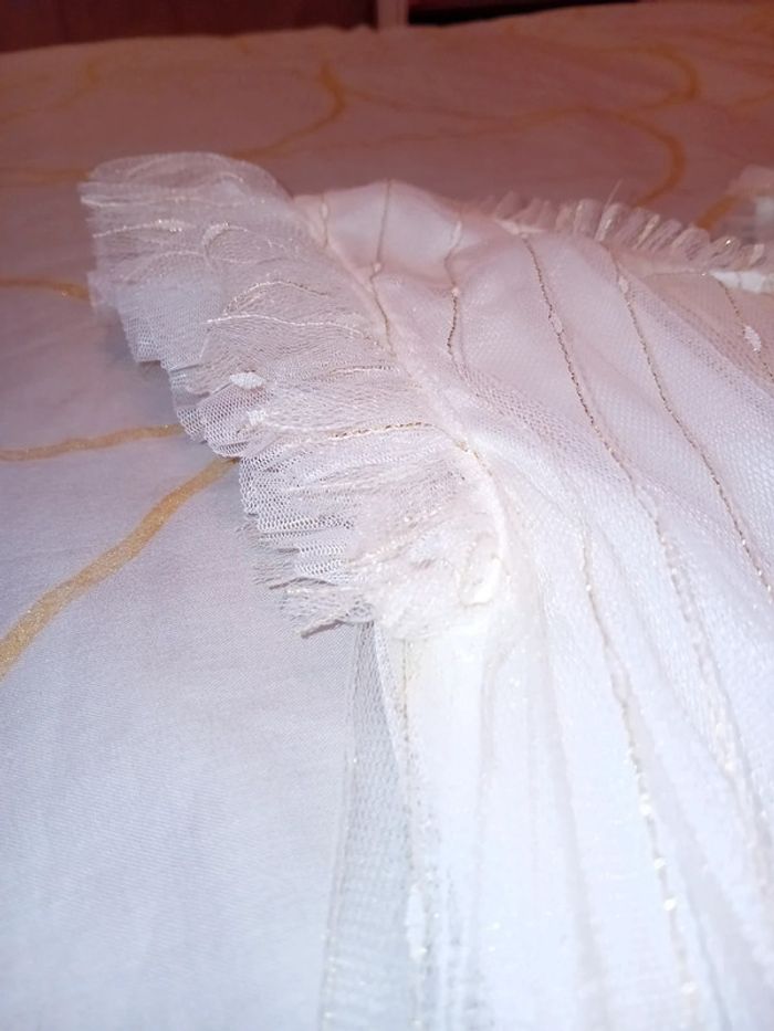 Robe blanche et doré - photo numéro 3