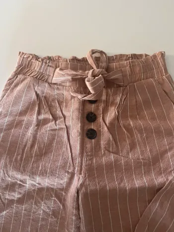 Pantalon effet lin rose poudré à rayures - Neuf 🎀